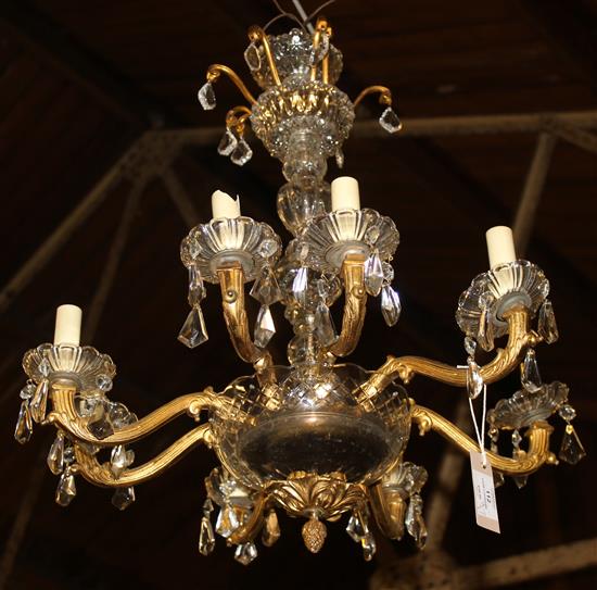 8 branch chandelier(-)